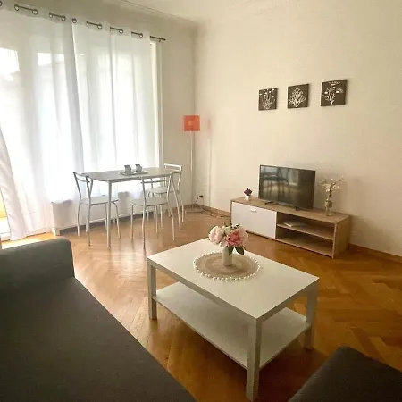 600 M From Train Station Apartment